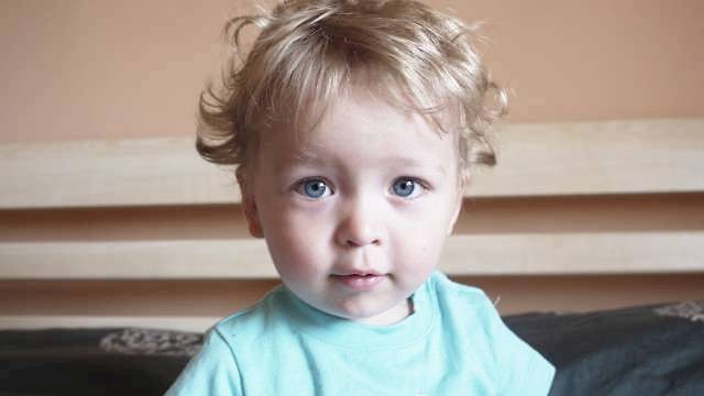 Podobny do mamy? :)