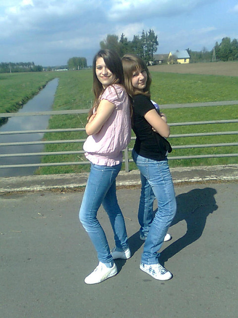 Z Klaudusi ;**