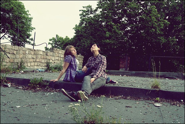 Z Ni ; ***