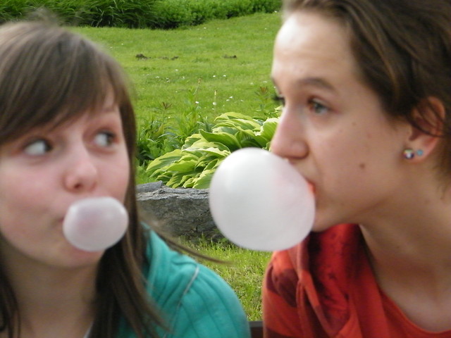 Kmioek. ;*