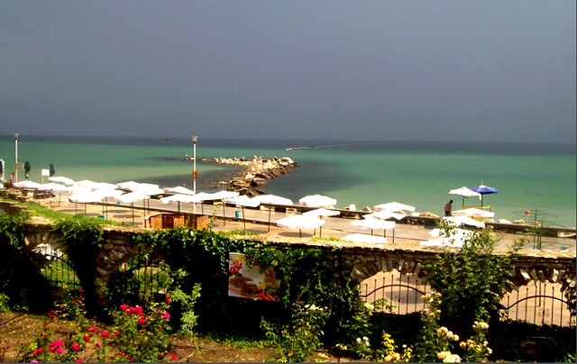 golden sands . : D
