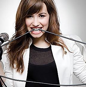 Demi !!!=