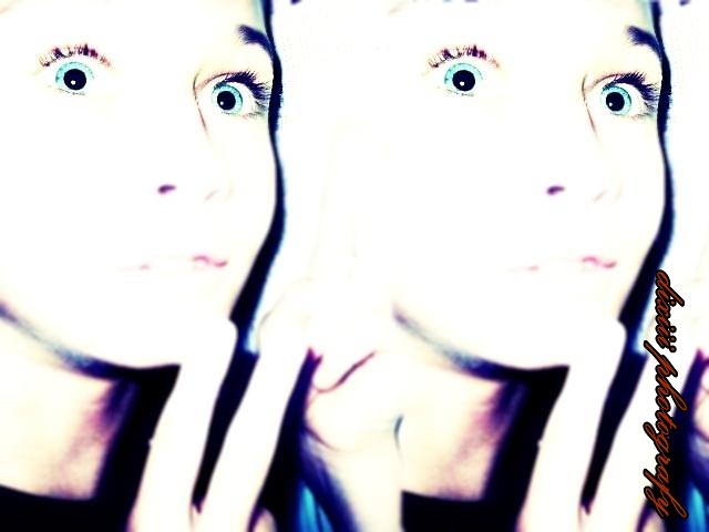 2 x  2 = 8  ; D