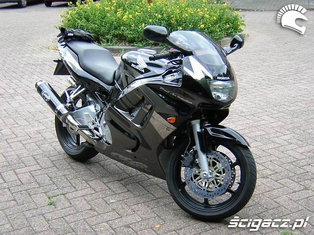 Honda CBR 600 F