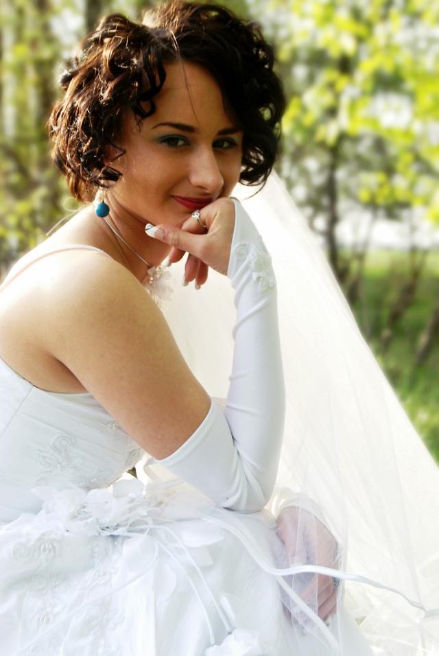 Monica is getting married! 