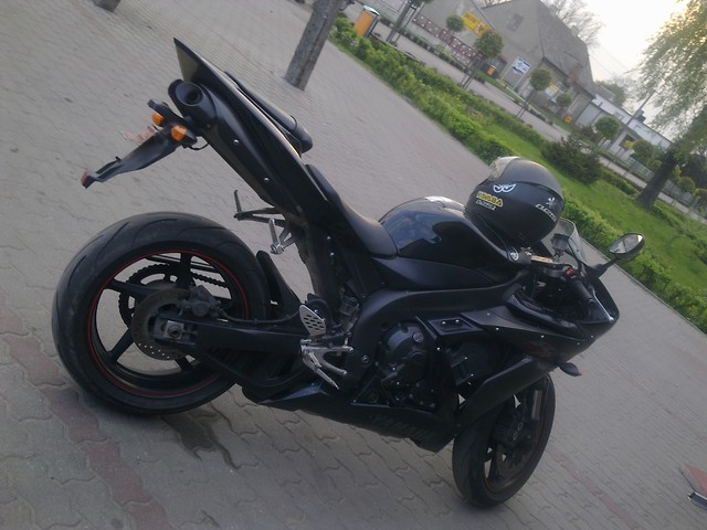 R1