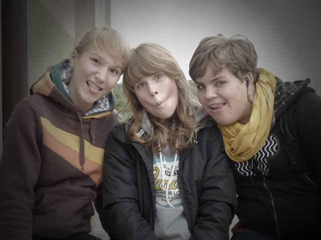 zzz Dziewczynkami ;**