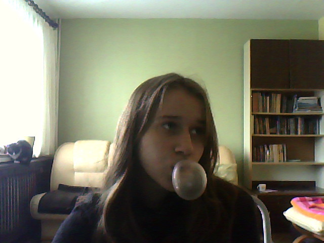guma balonowa ! >.
