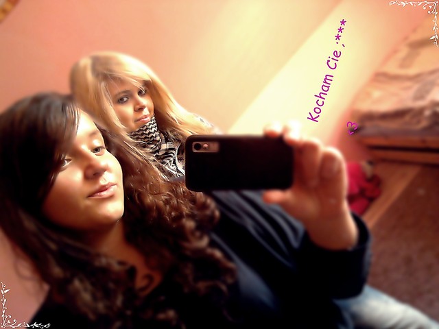 Moniaaa ;** . !  and Dela ;** .