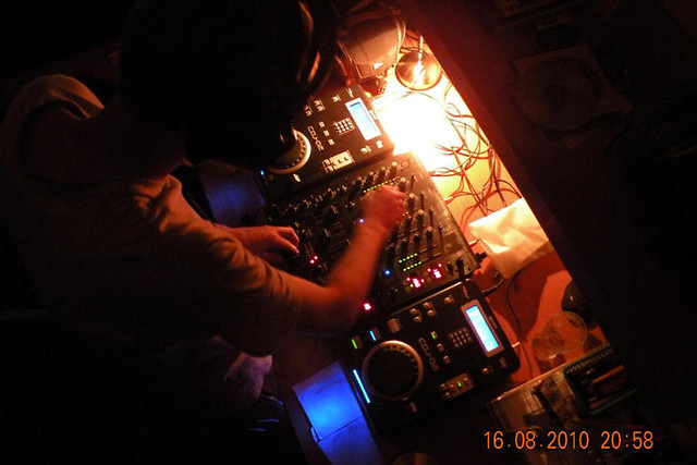 thedeckmaster 