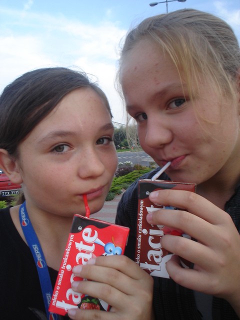 Z aciatymi ;***