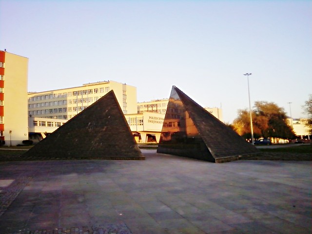 PoLiTeChNiKa