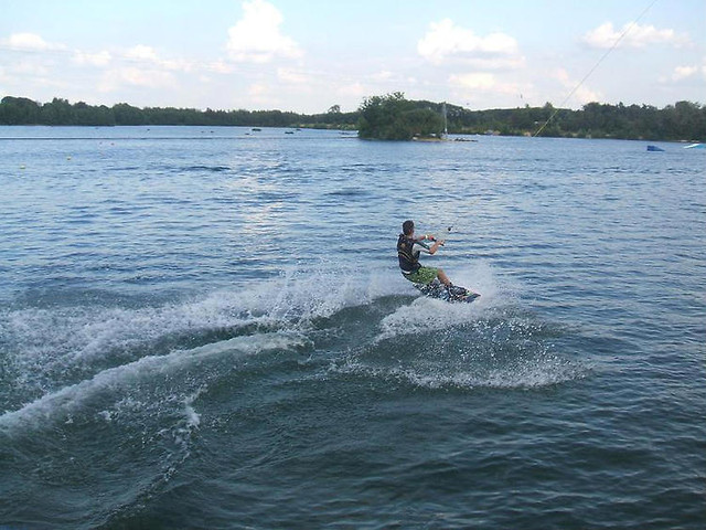 Naulka plywania na wakeboard :)