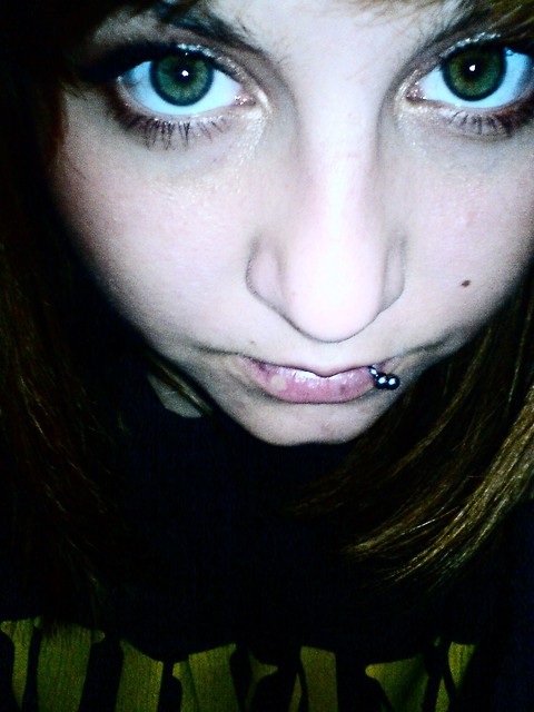 fghrfgrt.