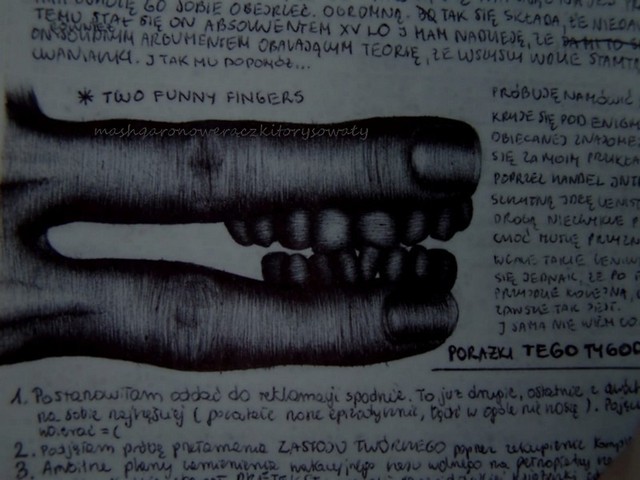 2 funny fingers