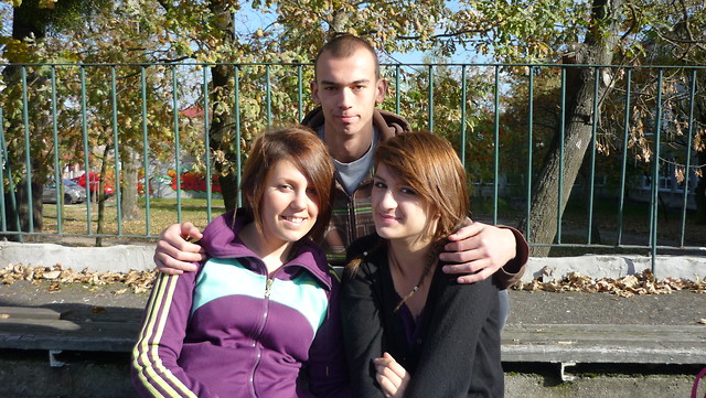 z nimi. :*