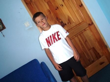 Mj brat