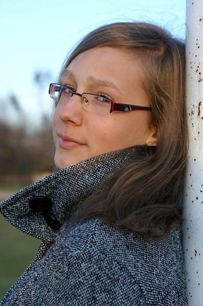 Sylwu ; ** < 3