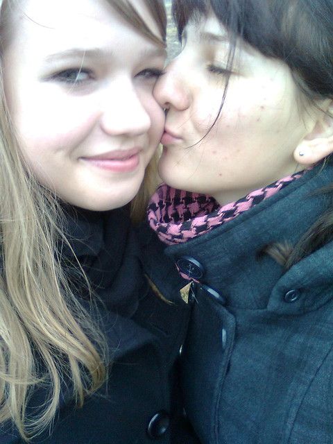 Mojaa monisiaaa ;*** buziii;))