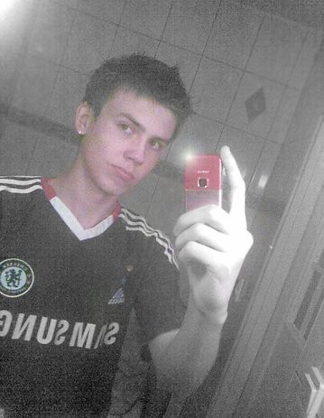 kolczyk dorobiony ;p