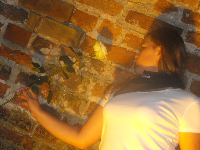 Onlu Girl