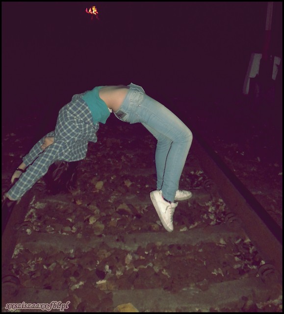 ...xxsziszaaxx...