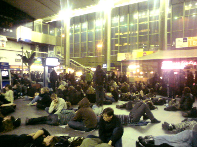 Warszawa 03:10 rano... co za noc