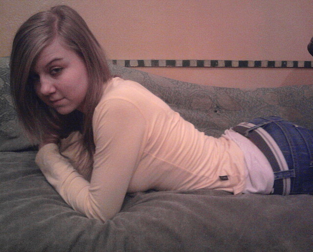 uki;*