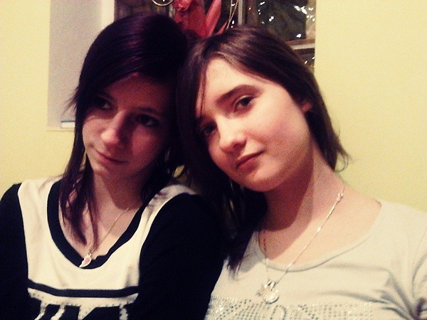 z Ni ;***