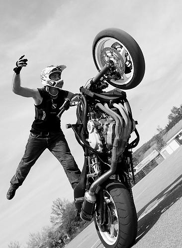 motor vs dziewczyna