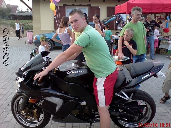 na motorku:)