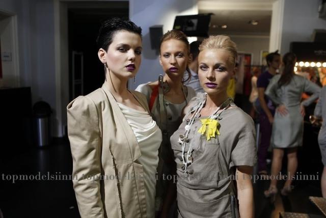 Emilia , Ola i Marta . < 33
