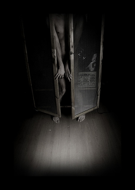 ] : - > 