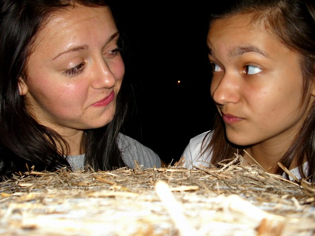 Nikol ;* 