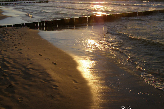 Traces of feet  