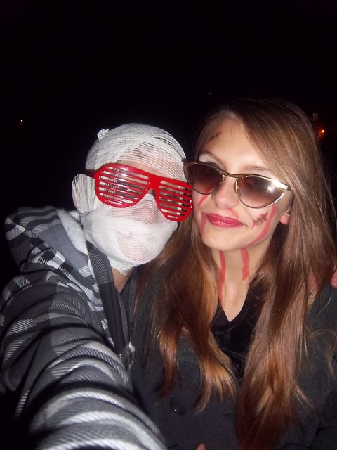 Z Halloween . : D