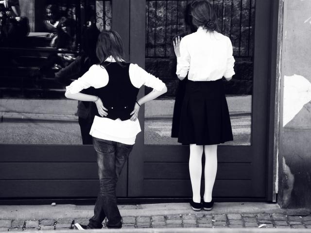 black&white