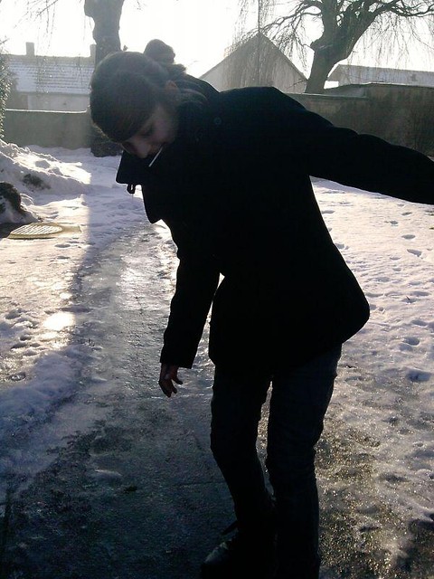 by ki 