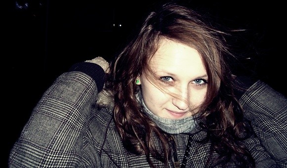 .sto osiemdziesit siedem.