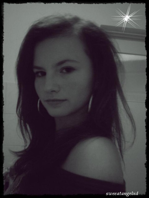 hah, moja pierwsza fotka.;);*
