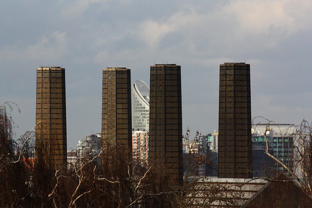 kominy elektrowni w Greenwich