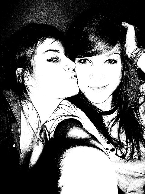 Z amacem ; *