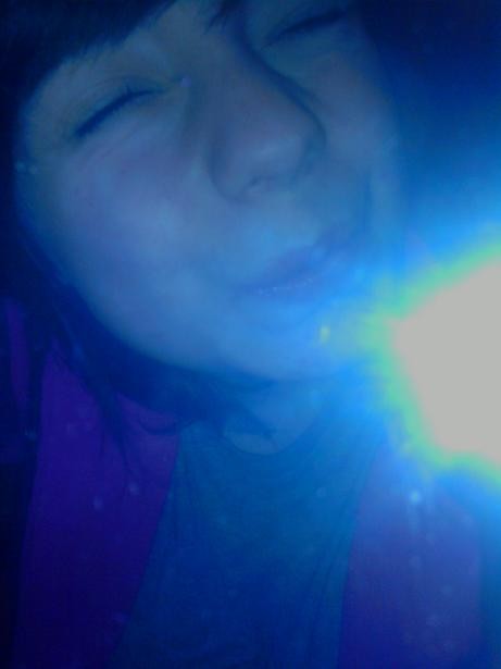 ekhm ; * bejbe < 33 