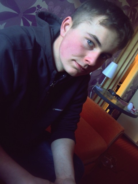Pawee < 3333