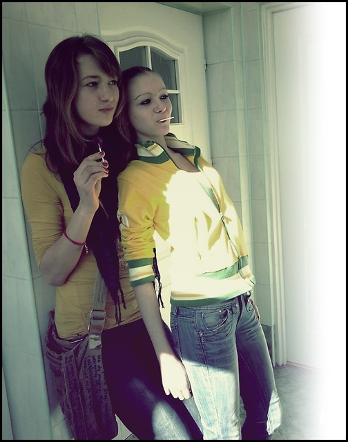 zota rybka . . 