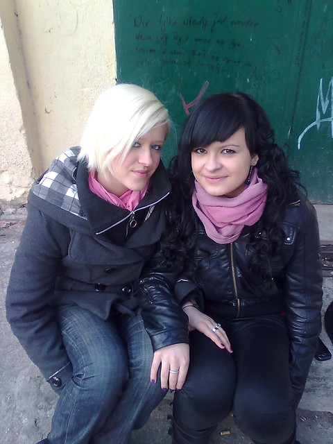 blondyneczka i czarnulka 