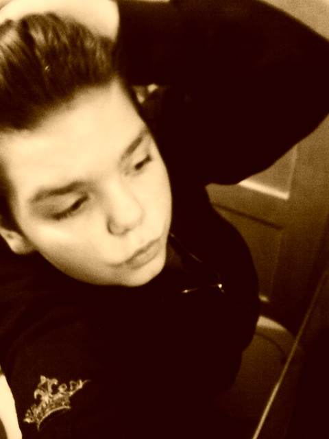  Love me...;**