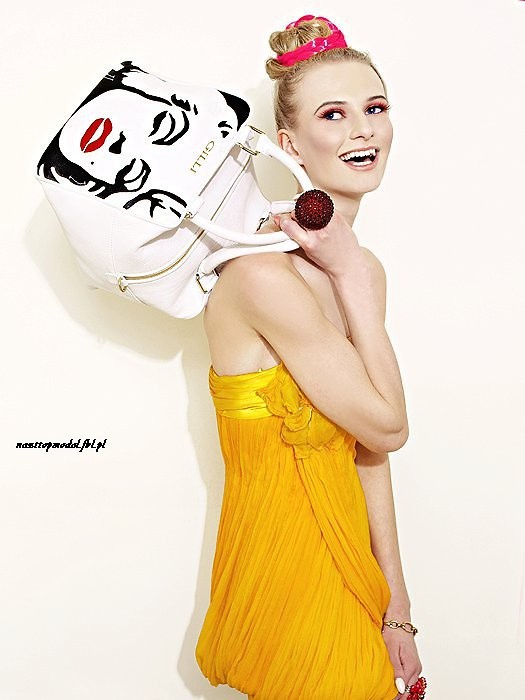 61. Ania.