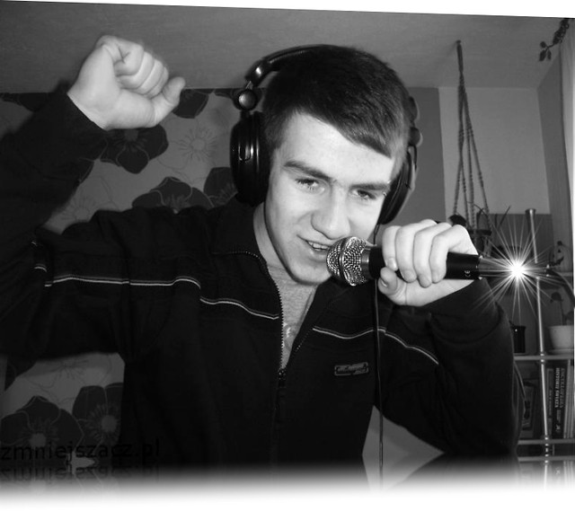 ` lns \ in audyszyn !