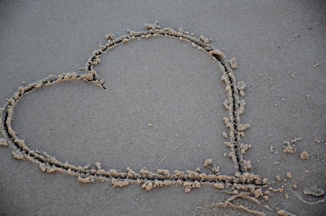 Sand heart